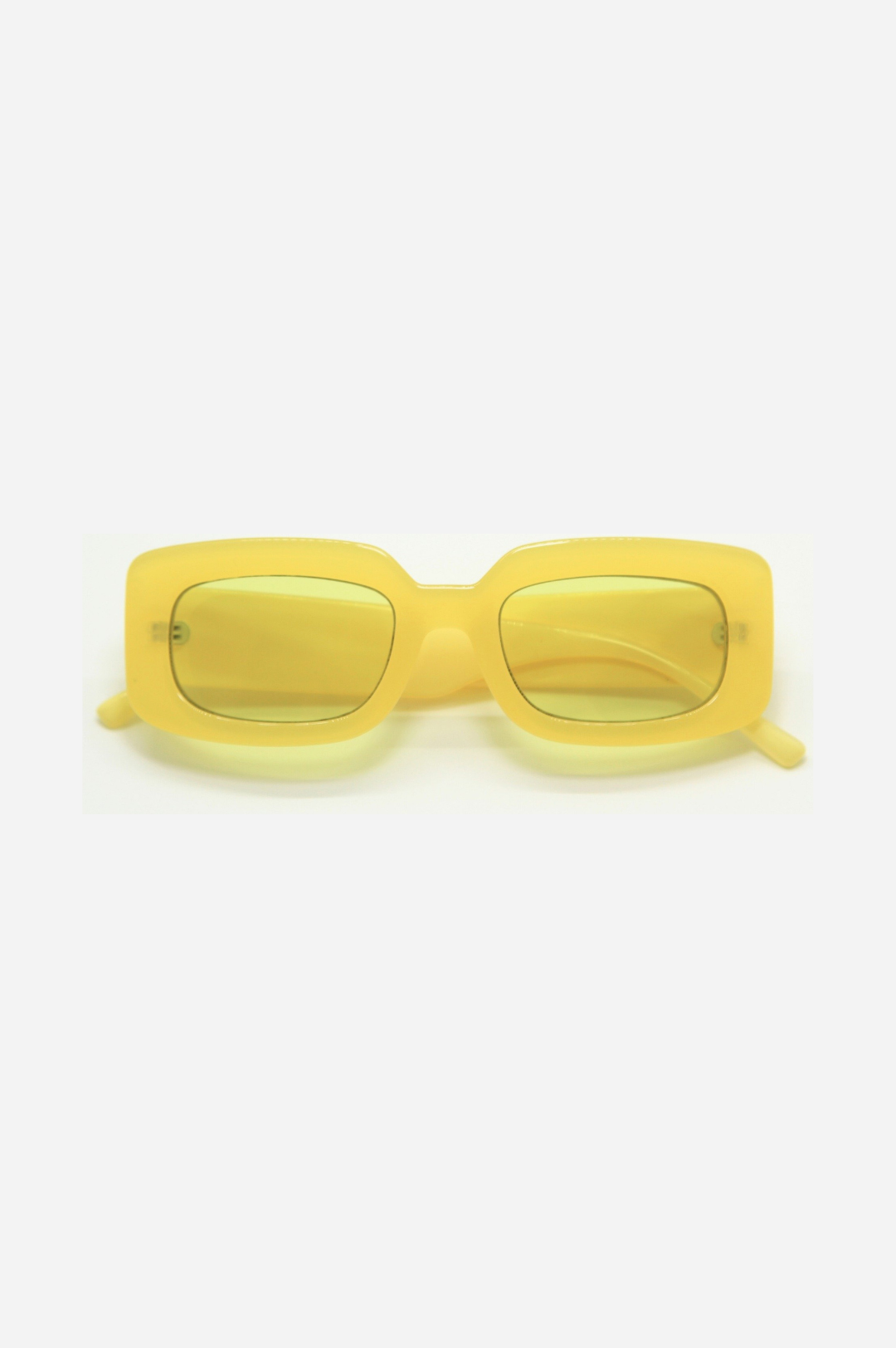 Dolly / Yellow by INDY – Transition lenses Sunglasses for Women