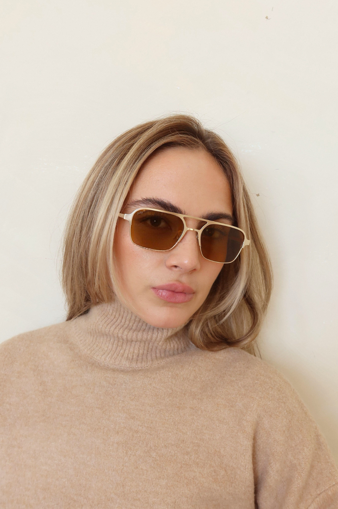 Jimmy / Caramel by INDY Sunglasses – Polarized Metal Unisex Aviators